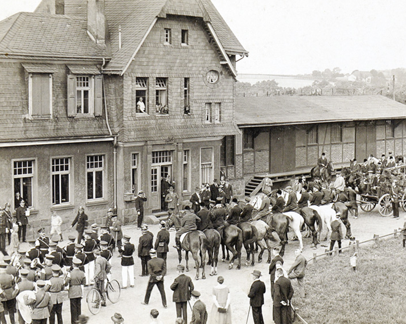 hermes_technologie_bahnhof_alt