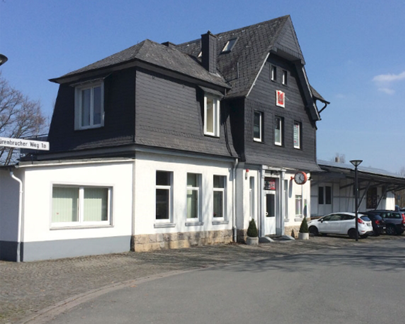 hermes_technologie_bahnhof_neu